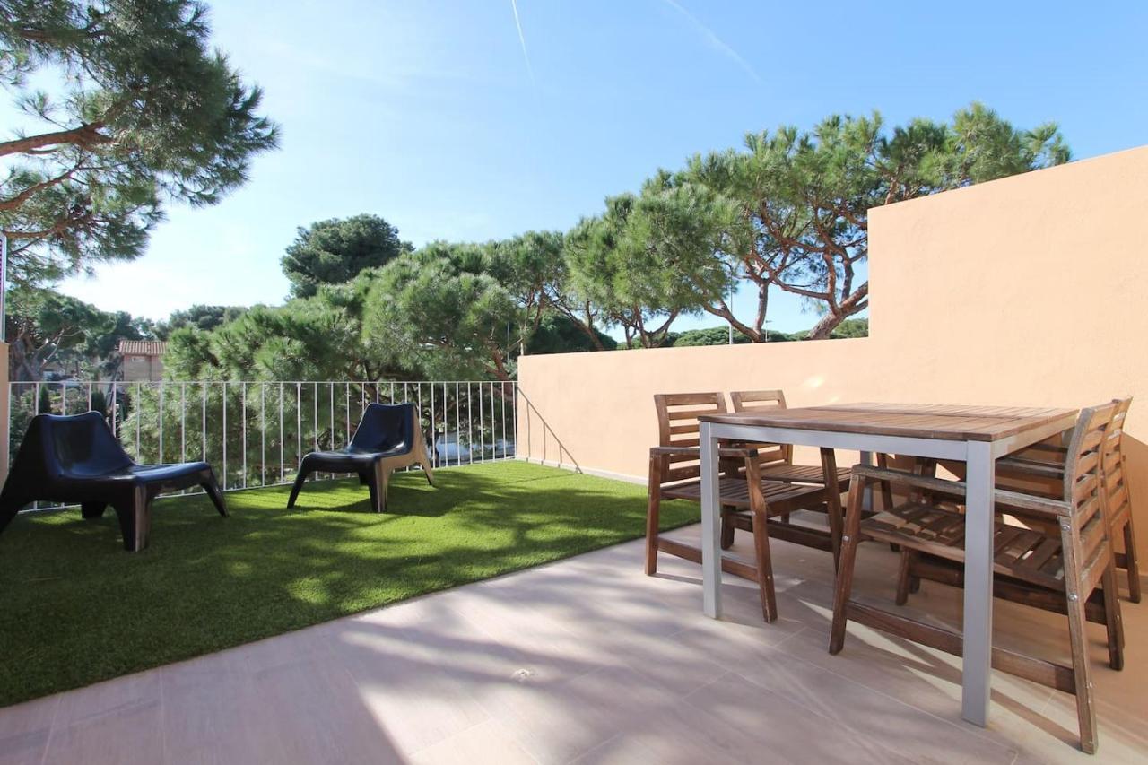 Petit Bijou - Beach Apartment III Castelldefels Exteriör bild