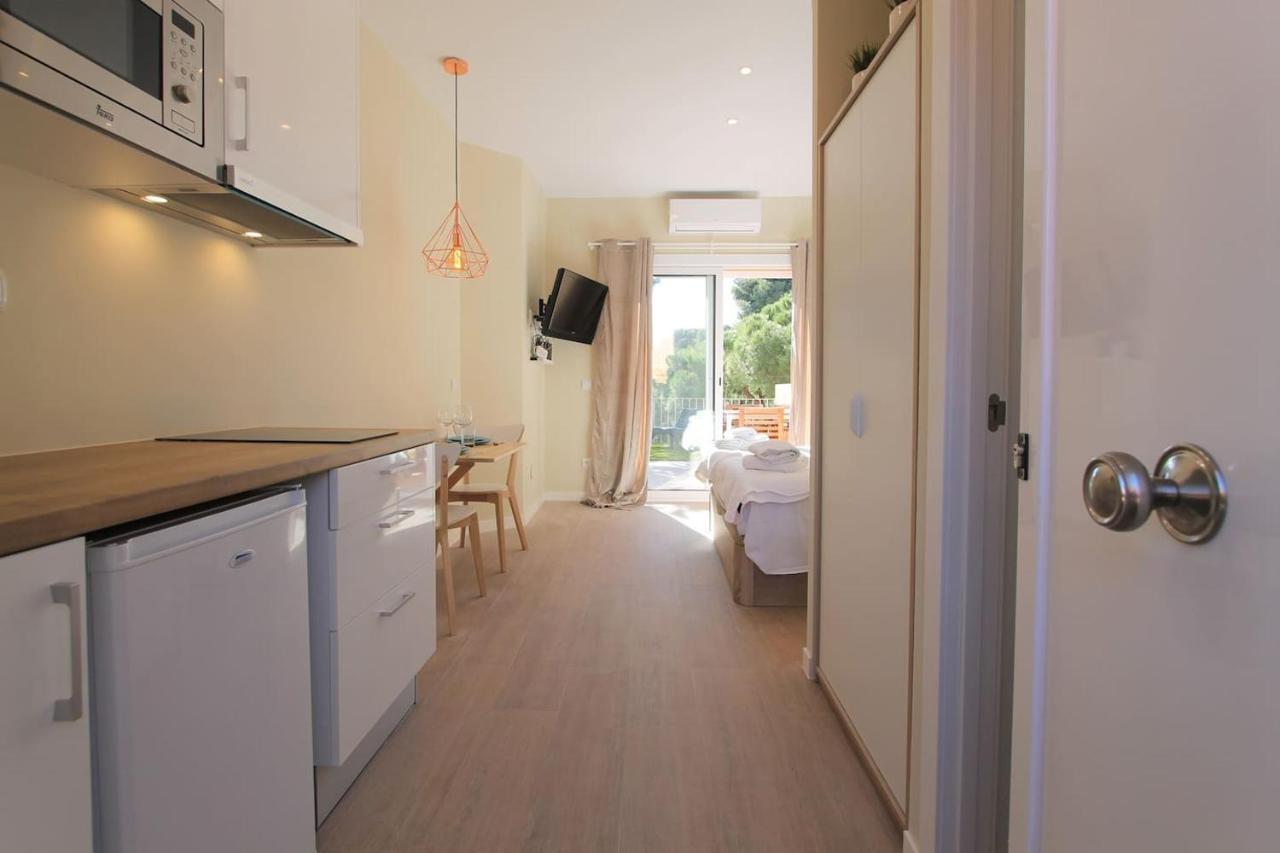 Petit Bijou - Beach Apartment III Castelldefels Exteriör bild